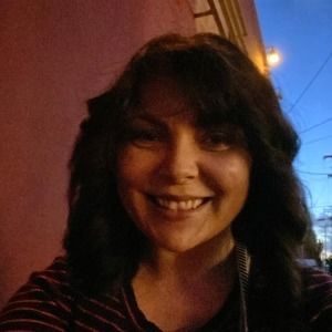 Meet your Posher, Adriana